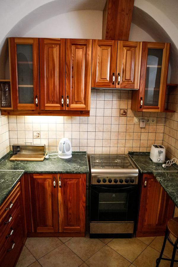 Erzsebet Pince Apartment Tokaj Exterior photo